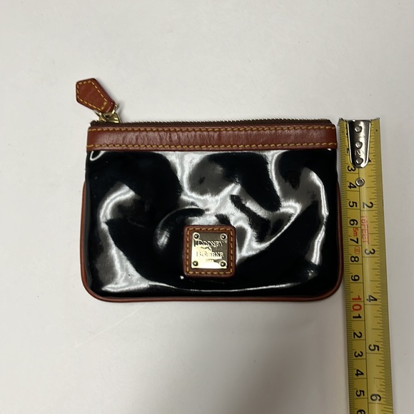 Dooney & Bourke coin purse - Picture 3 of 5